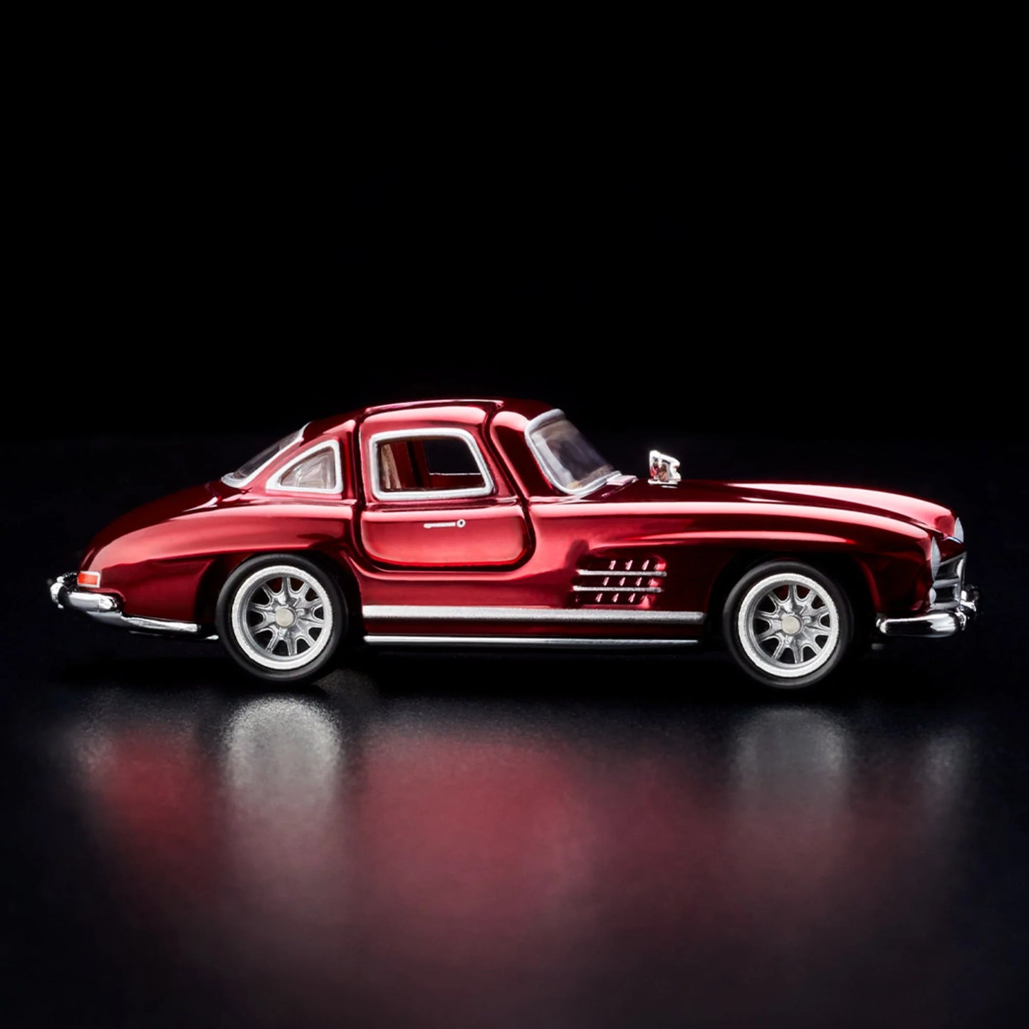 Hot Wheels Collectors
Hot Wheels® RLC™ 1955 Mercedes-Benz 300 SL - "Oxblood"