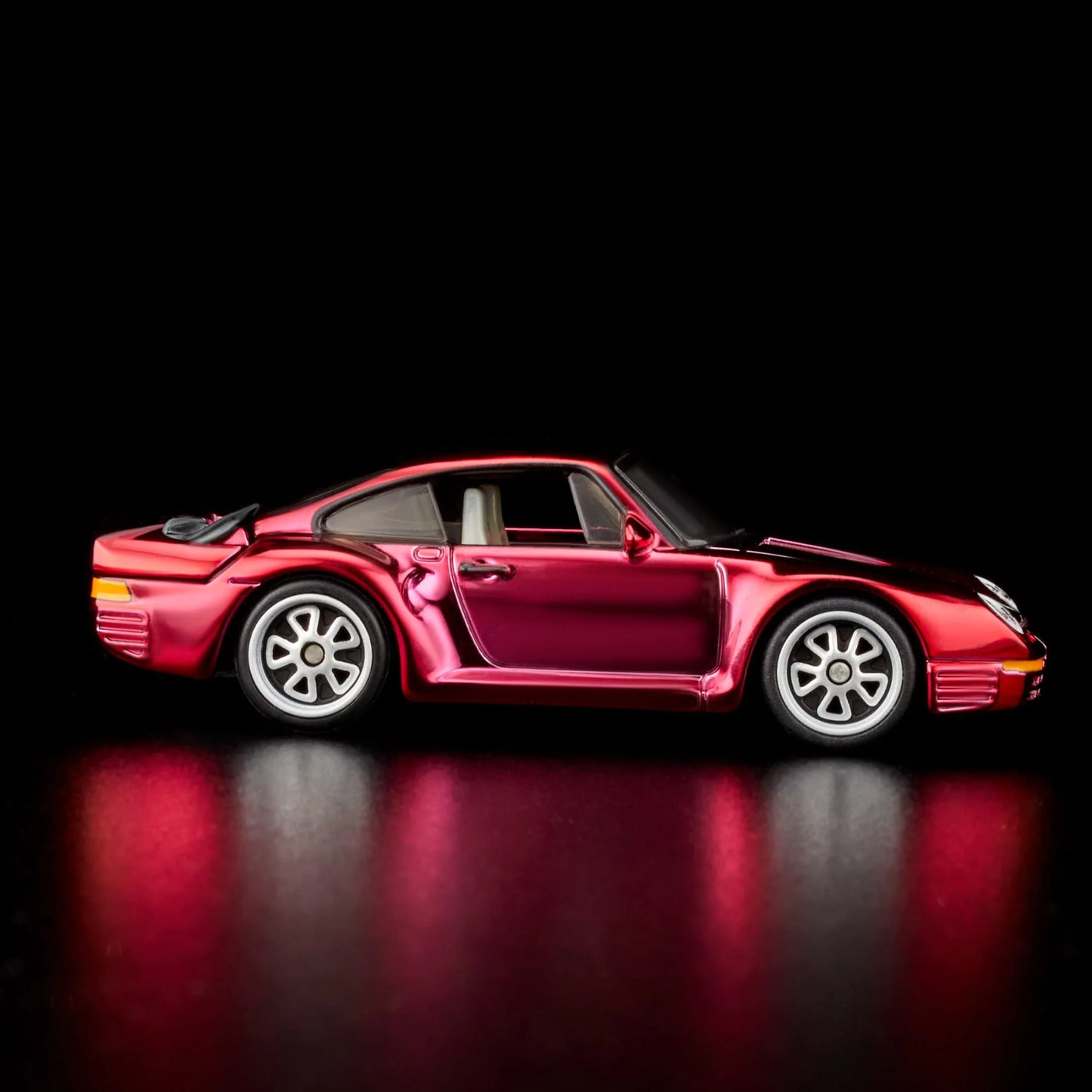 Hot Wheels Collectors
RLC Exclusive 1986 Porsche 959 Red