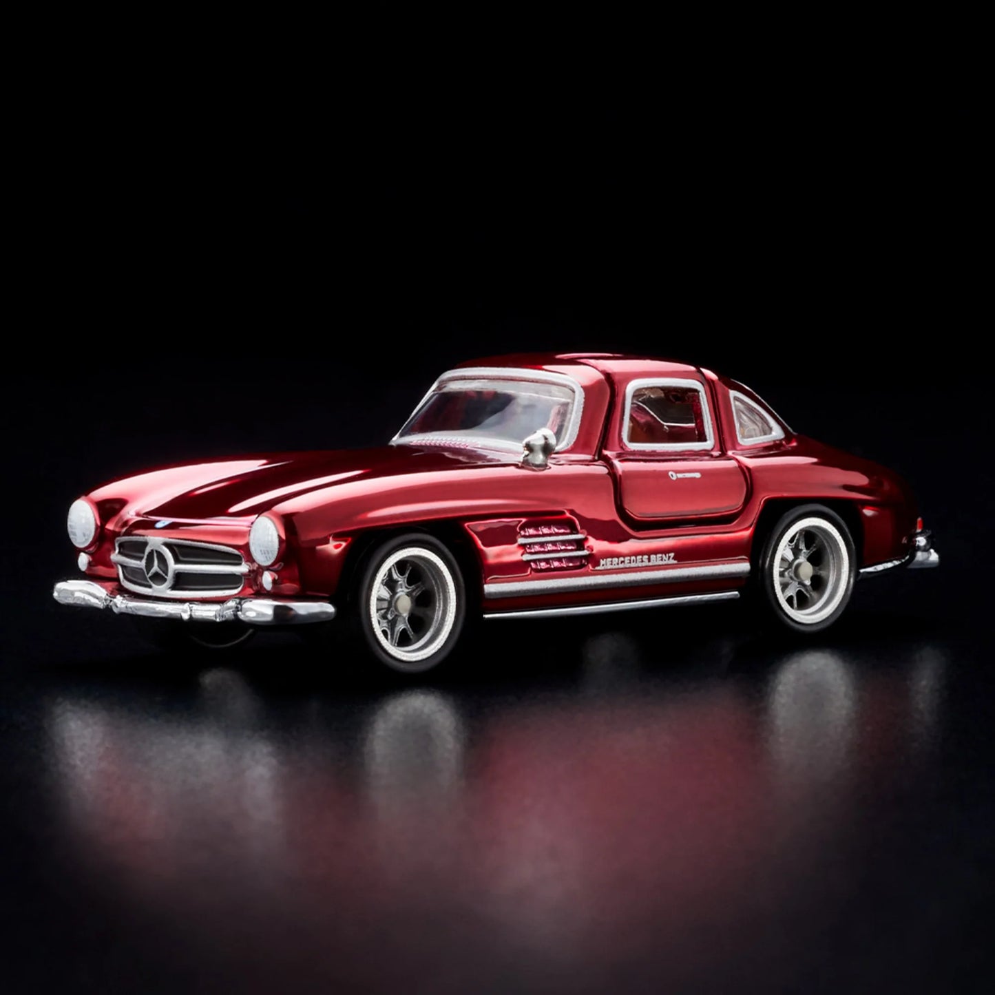 Hot Wheels Collectors
Hot Wheels® RLC™ 1955 Mercedes-Benz 300 SL - "Oxblood"